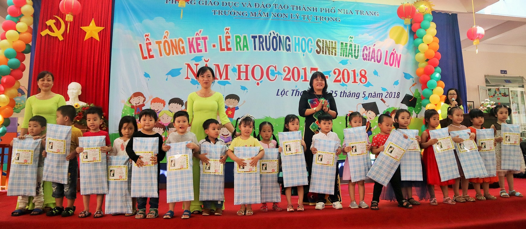 Thiết